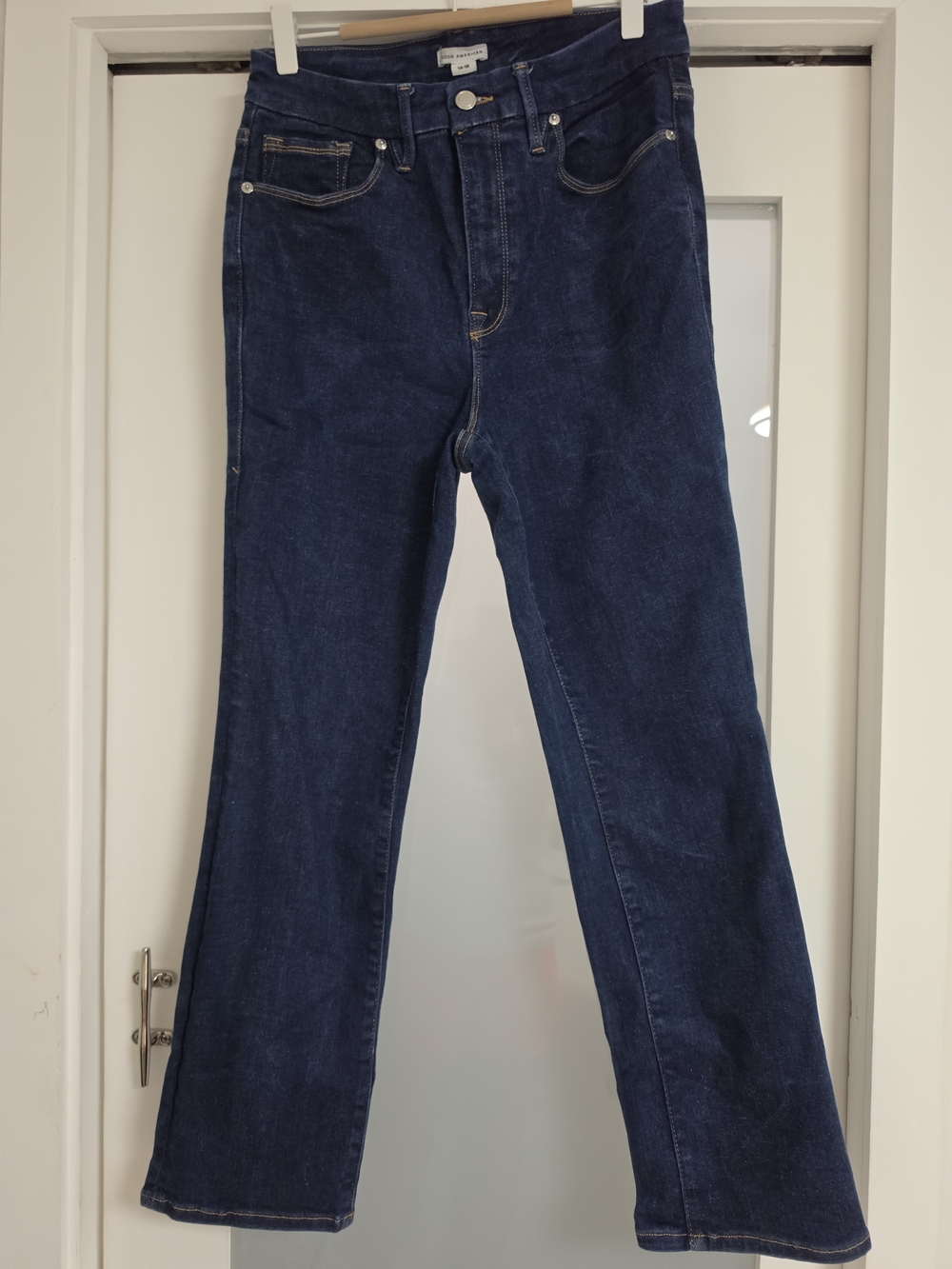 Good American Deep Indigo Flared Jeans - Picture 8 of 14